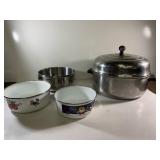3 qt Farberware lidded pot and assorted bowls