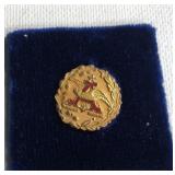 Anheuser Busch 10 K lapel pin