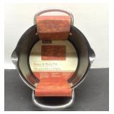 NEW Sauce and Bean Pot