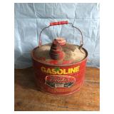 Vintage gas can 2 1/2 gallon