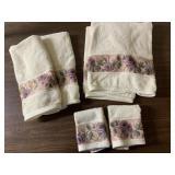Bath towel, two hand towels and 2 wash cloths