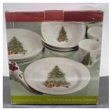 12 Piece Holiday Dinnerware Set Christmas