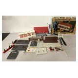 Vintage Plasticville HO train set pieces