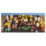 Vintage small plastic dollhouse furniture-MAR &