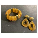 Retro bracelet & clip on earring set