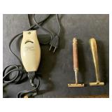 Vintage Remington Rand close shaver and 2 vintage