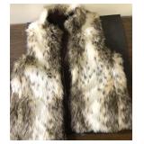 Cute faux fur vest-no tag-seems like a size Large