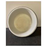 Antiqu enamelware bowl-12" across