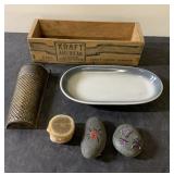 Retro Wellsville Cosmopolitan, Kraft cheese box &