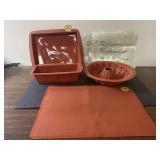 4 Smartware baking items and 4 bags of decorating