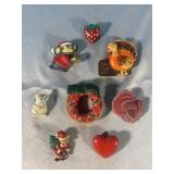 8 Holiday Pins