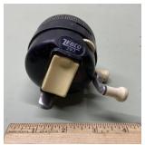 Vintage Zebco fishing reel