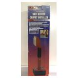 Knee kicker carpet installer