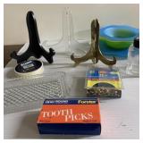 Cute bowls, easels, toothpicks more