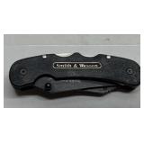 Smith & Wesson pocket knife