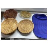9 paper plate holders,  5 non slip mats