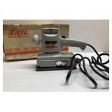 Skil Dual Action Sander-Works