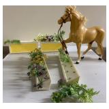 Vintage Barbie House flowers & horse