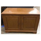 Entertainment center 31"x46"x24"