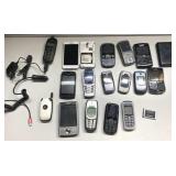 Lot of cell phones-not tested-we know nothing