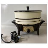 Vintage Broil King Slow Cooker/Deep fryer-not Vintage Broil King Slow Cooker/Deep fryer-not