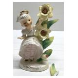 Lefton figurine-Piece is broken off Lefton figurine-Piece is broken off