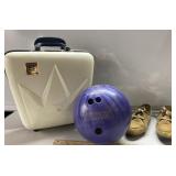 Retro bowling set-Shoes(maybe) size 5/6 Retro bowling set-Shoes(maybe) size 5/6