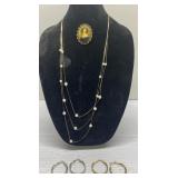 BEAUTIFUL brooch, necklace & bracelets-display BEAUTIFUL brooch, necklace & bracelets-display