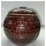 Vintage cookie jar-has chips Vintage cookie jar-has chips