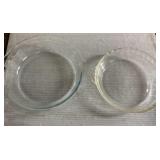Vintage Pyrex pie plates Vintage Pyrex pie plates