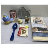Enamelware spoon, metal basket, figurines more