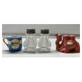 Vintage salt & pepper shakers & more (Small item)