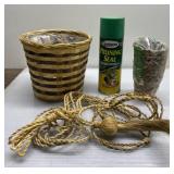 Macrame plant holder & planting stuff