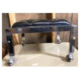 Retro chrome & black cushion rolling 20x15x13in