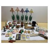 Holiday Decor and Trinkets and Christmas Ornaments Holiday Decor and Trinkets and Christmas Ornaments