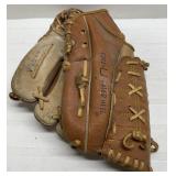 Rawlings Baseball Glove Rawlings Baseball Glove
