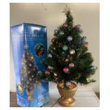 WORKS! 3 foot tall Fiber Optic Christmas Tree WORKS! 3 foot tall Fiber Optic Christmas Tree