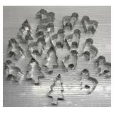 Vintage cookie cutters Vintage cookie cutters