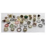 Vintage rings-variety of sizes Vintage rings-variety of sizes