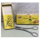 Vintage Wiss Flower Shears, Box & Instructions Vintage Wiss Flower Shears, Box & Instructions
