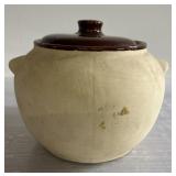 Vintage bean pot Vintage bean pot