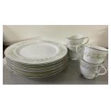 Vintage Grace china pieces