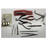 Clock repair tools & padlocks with key Clock repair tools & padlocks with key