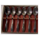 Wm Rogers Fine Silverware Spoons Set Wm Rogers Fine Silverware Spoons Set