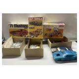 Vintage model pieces, boxes Vintage model pieces, boxes