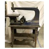Vintage band saw-not tested Vintage band saw-not tested