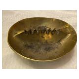 Large brass ashtray Large brass ashtray