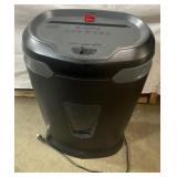 Staples Heavy duty shredder Staples Heavy duty shredder