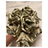 Bouquet of flowers made with REAL $1 bills! Bouquet of flowers made with REAL $1 bills!