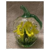 1982 Maude and Bob St Clair art glass paperweight 1982 Maude and Bob St Clair art glass paperweight